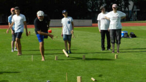 Das Kubb-Team BerlinCS spielt hier das 6vs6-Turnier bei den Kubb Europameisterschaften im Juli 2020 in Berlin.