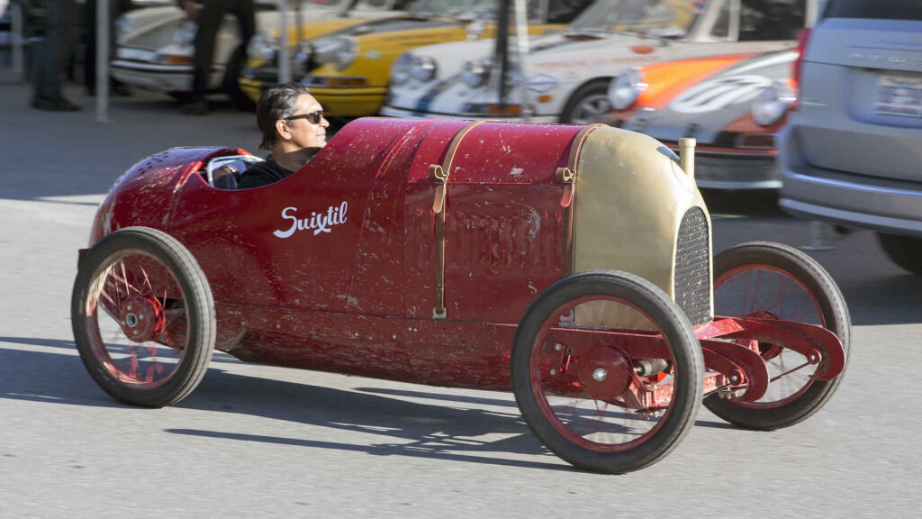 Cyclekarts – Ein Cyclekart im Stil des Fiat S.76 Record von 1911 beim Lime Rock Historic Festival 2021. Harbor Freight 212-cm³-Motor, Schlamm von einem kürzlichen Rennen auf einer Farm.