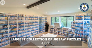 Liza Fireman aus den USA (Bellevue, Washington) und ihre Puzzle-Sammlung