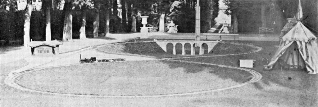 Modelleisenbahn - Die Eisenbahn des kaiserlichen Prinzen im Park von Schloss Saint-Cloud 1859.