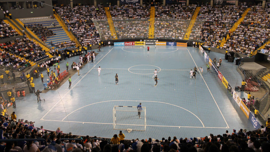 Futsal-Spiel im Domo Polideportivo, Guatemala City.